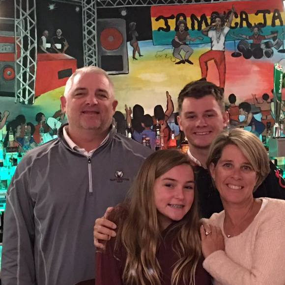 Meet your Posher, Aimee - Picture 1 of 1